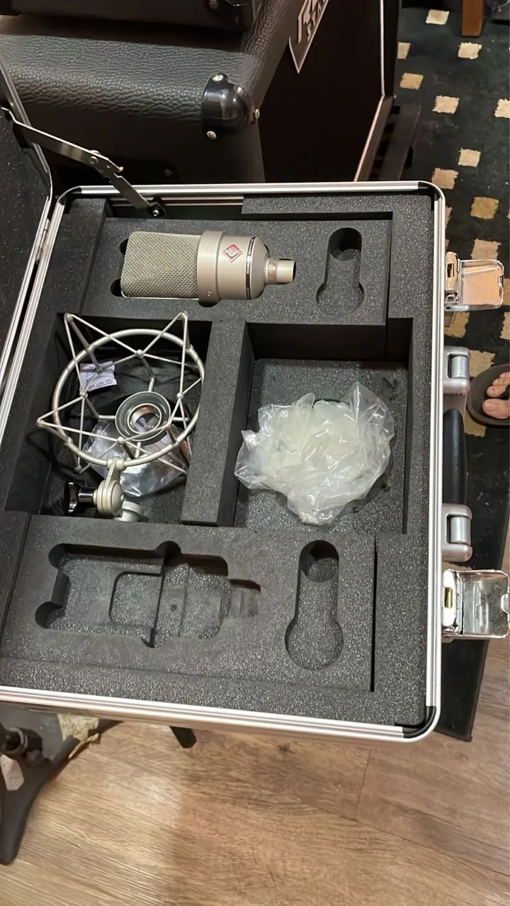 Neumann TLM 103 + Case