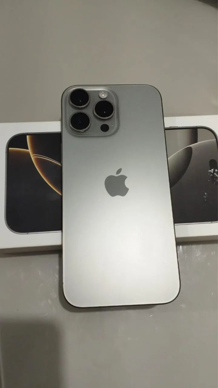 Vendo 16 pro Max excelente estado zero marca 
