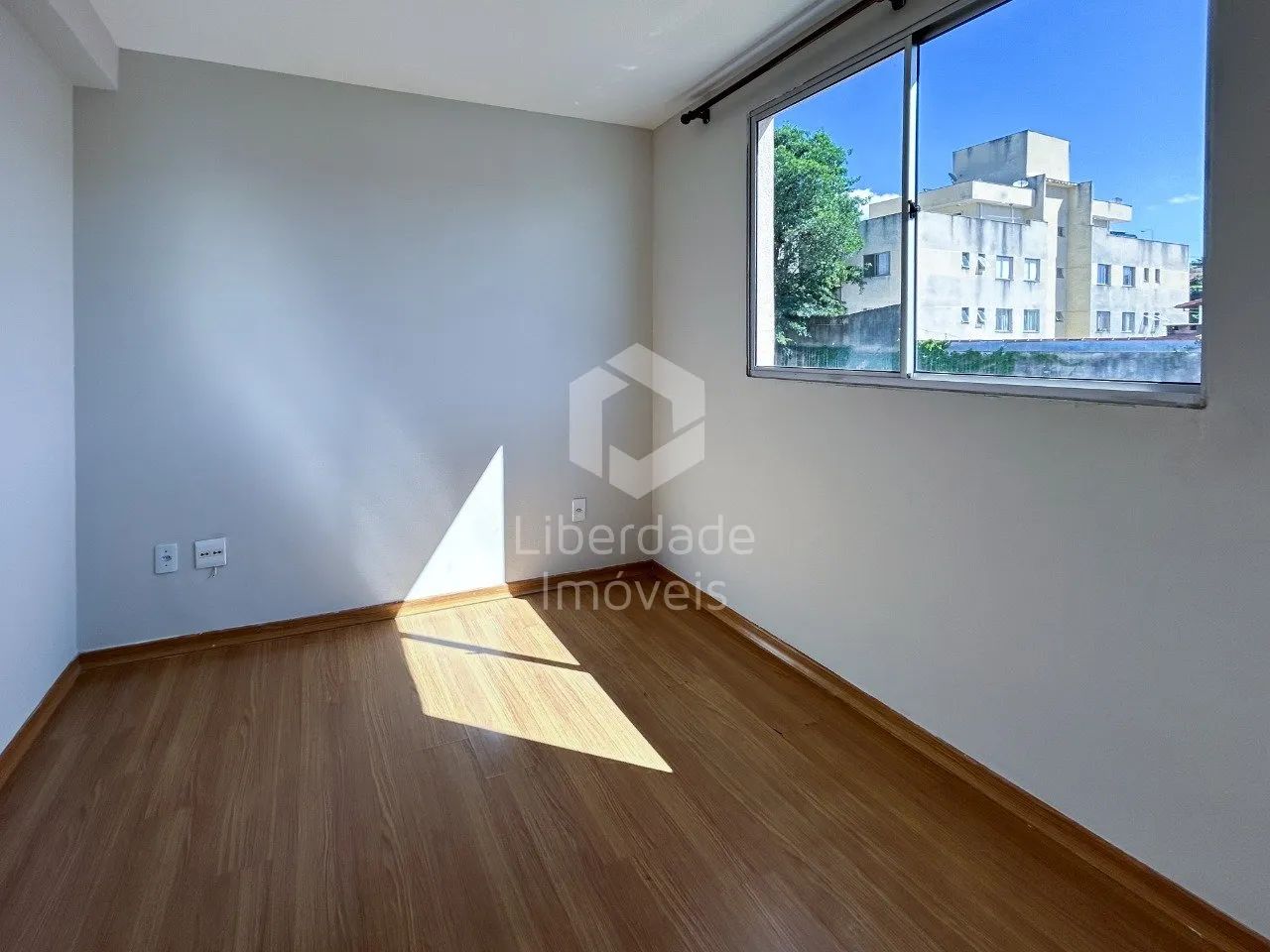 Cobertura de 02 quartos elevador no Caiçara! - Foto 12