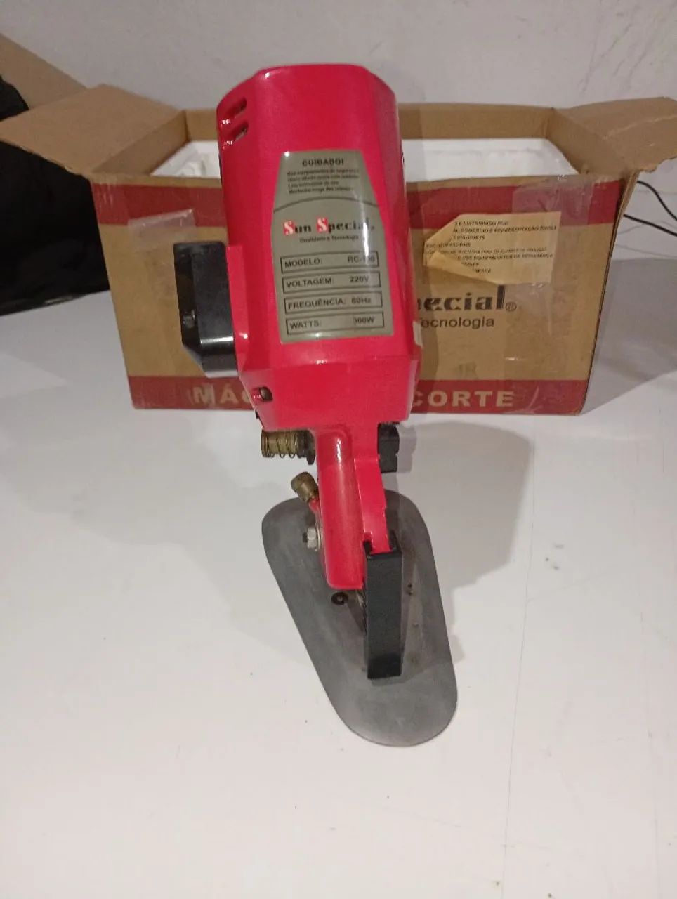 Máquina de corte em tecido. - Foto 4