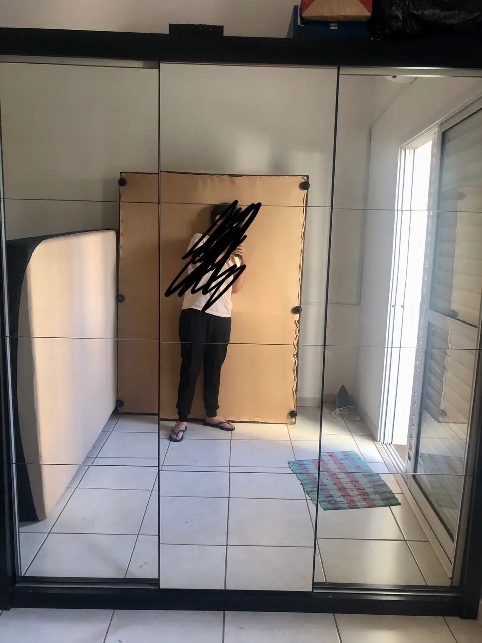 GUARDA-ROUPA COM 8 MESES DE USO - Foto 5