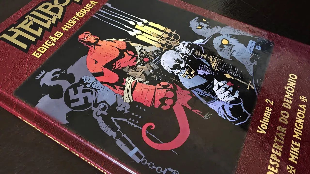 Hellboy - Edição Histórica Vol. 2 - O Despertar do Demônio - HQ Mythos - Foto 2
