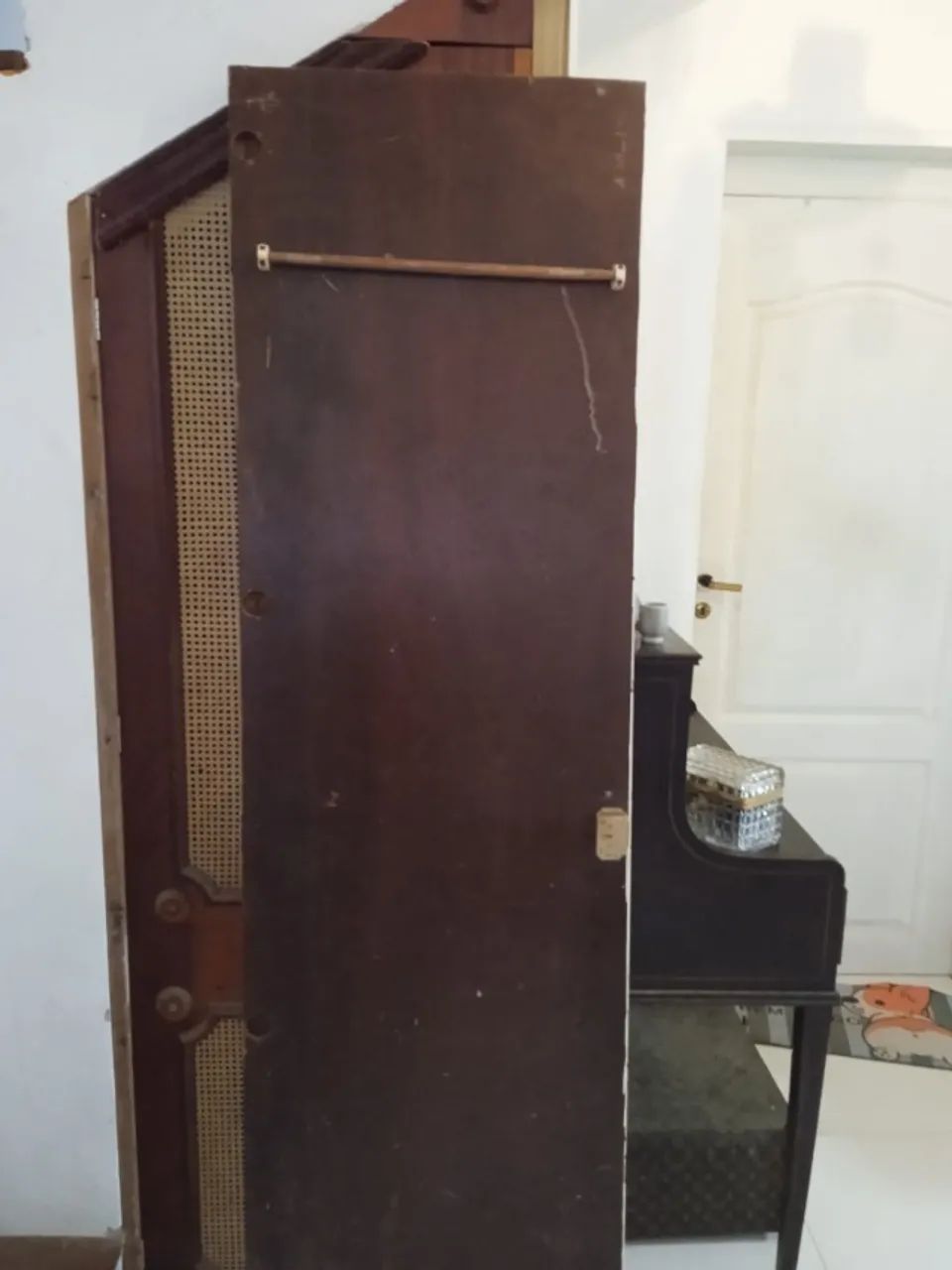 PORTA MADEIRA PARA ARMARIO BRANCA - Foto 2
