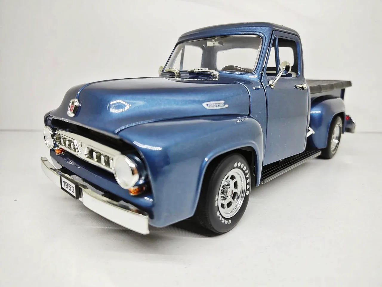 Miniatura Ford Street Rod 32 1/18 - Hobbies e coleções - Vila