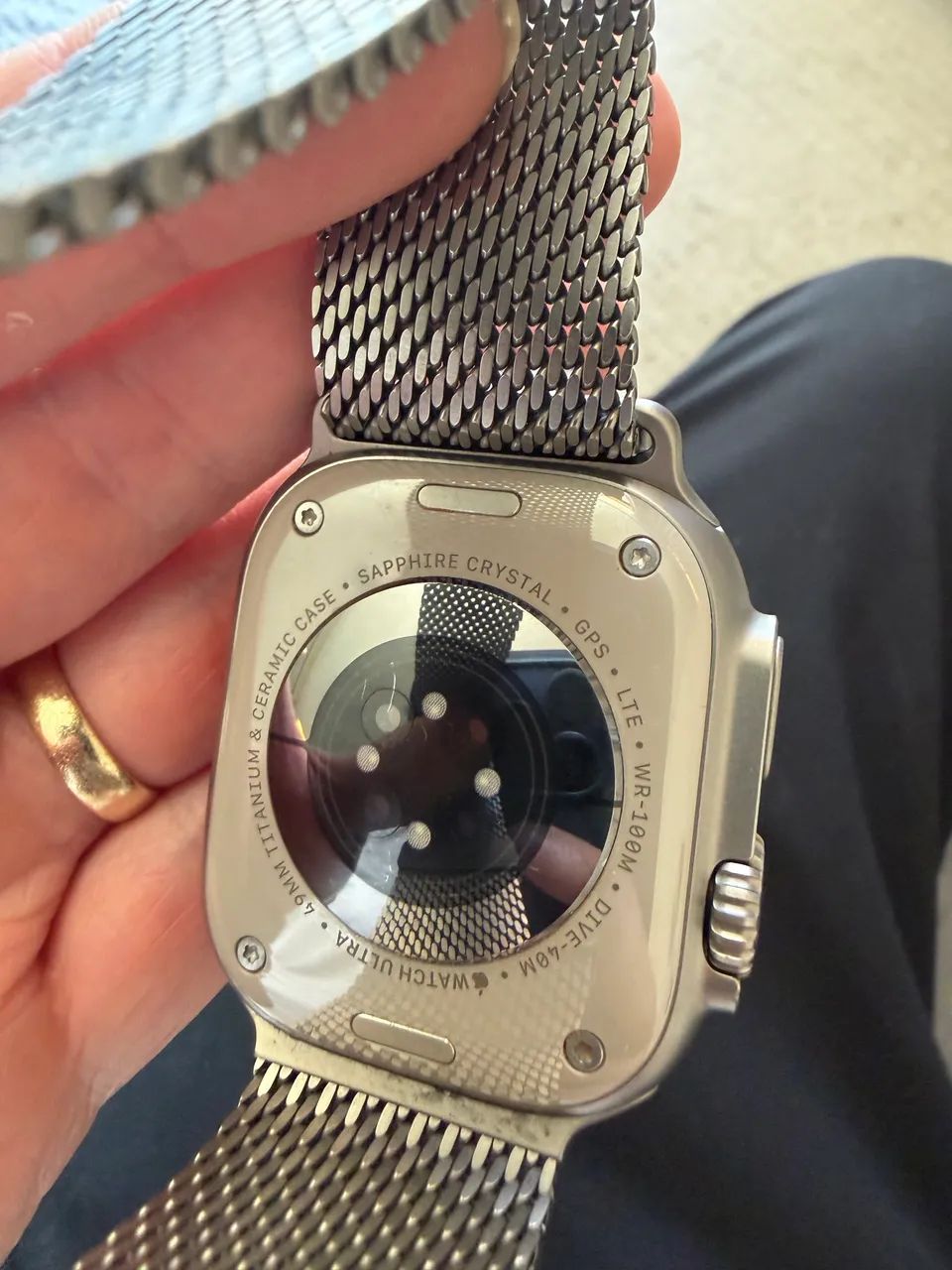 Apple Watch Ultra com a pulseira mais cara da Apple  - Foto 4