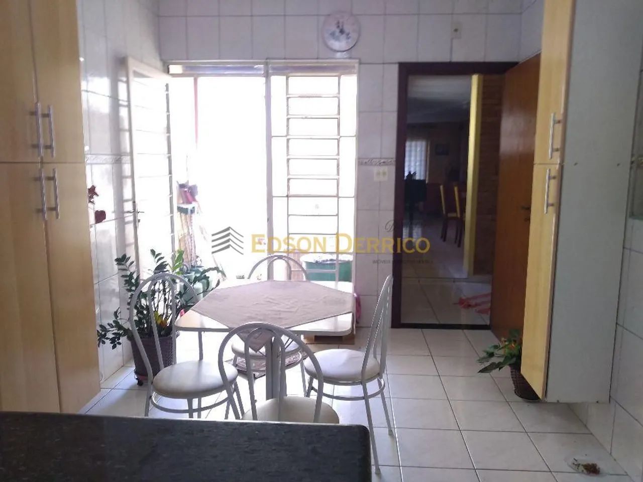 Sobrado com 4 Quartos à Venda, Centro - Pindamonhangaba - Foto 4