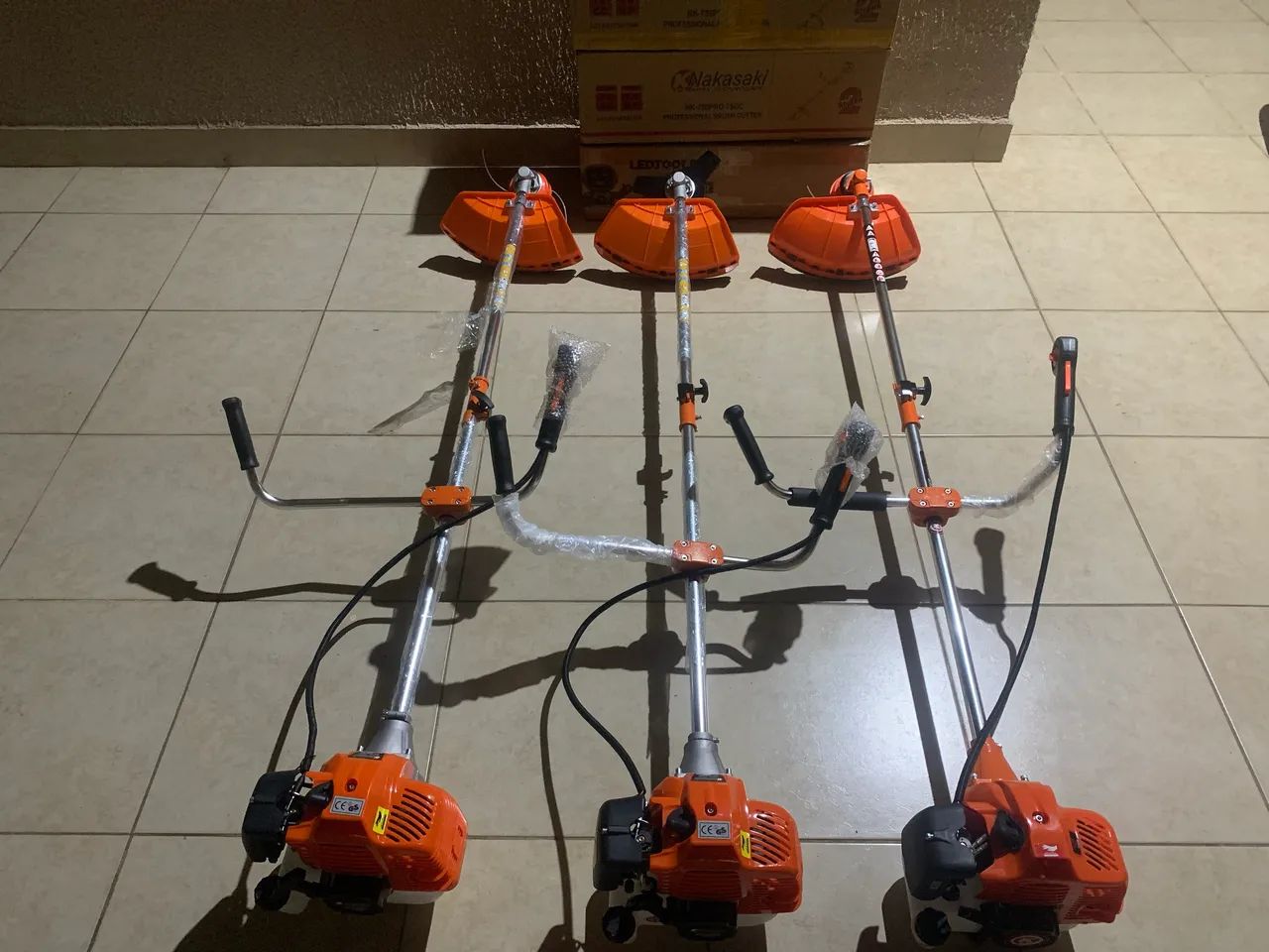 Roçadeira Profissional Nakasaki 75CC 3,6HP Antivibração Nova R$ 599 Com Garantia - Foto 4