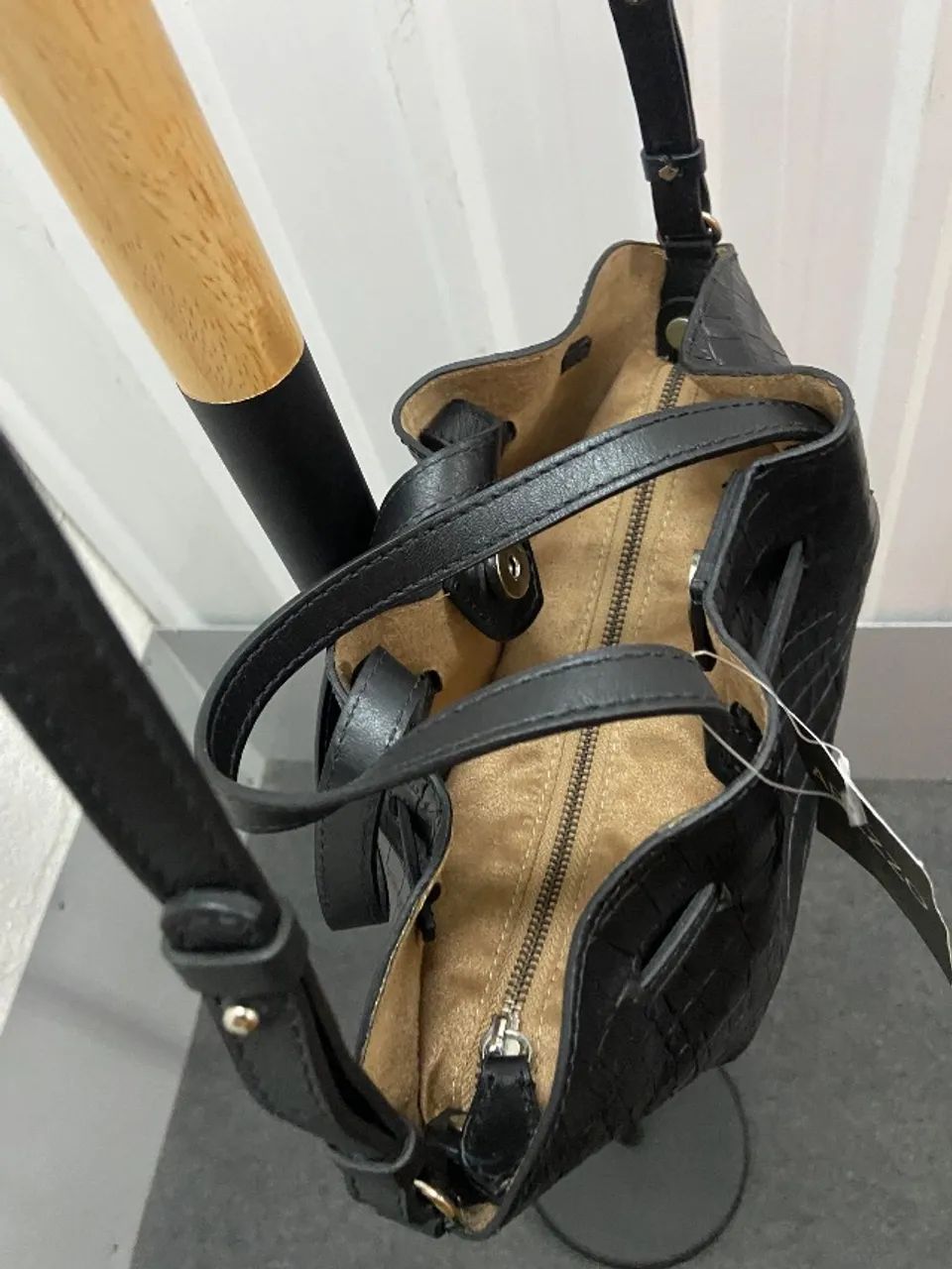 LINDA BOLSA EM COURO DA AREZZO NOVA COM ETIQUETA  - Foto 3