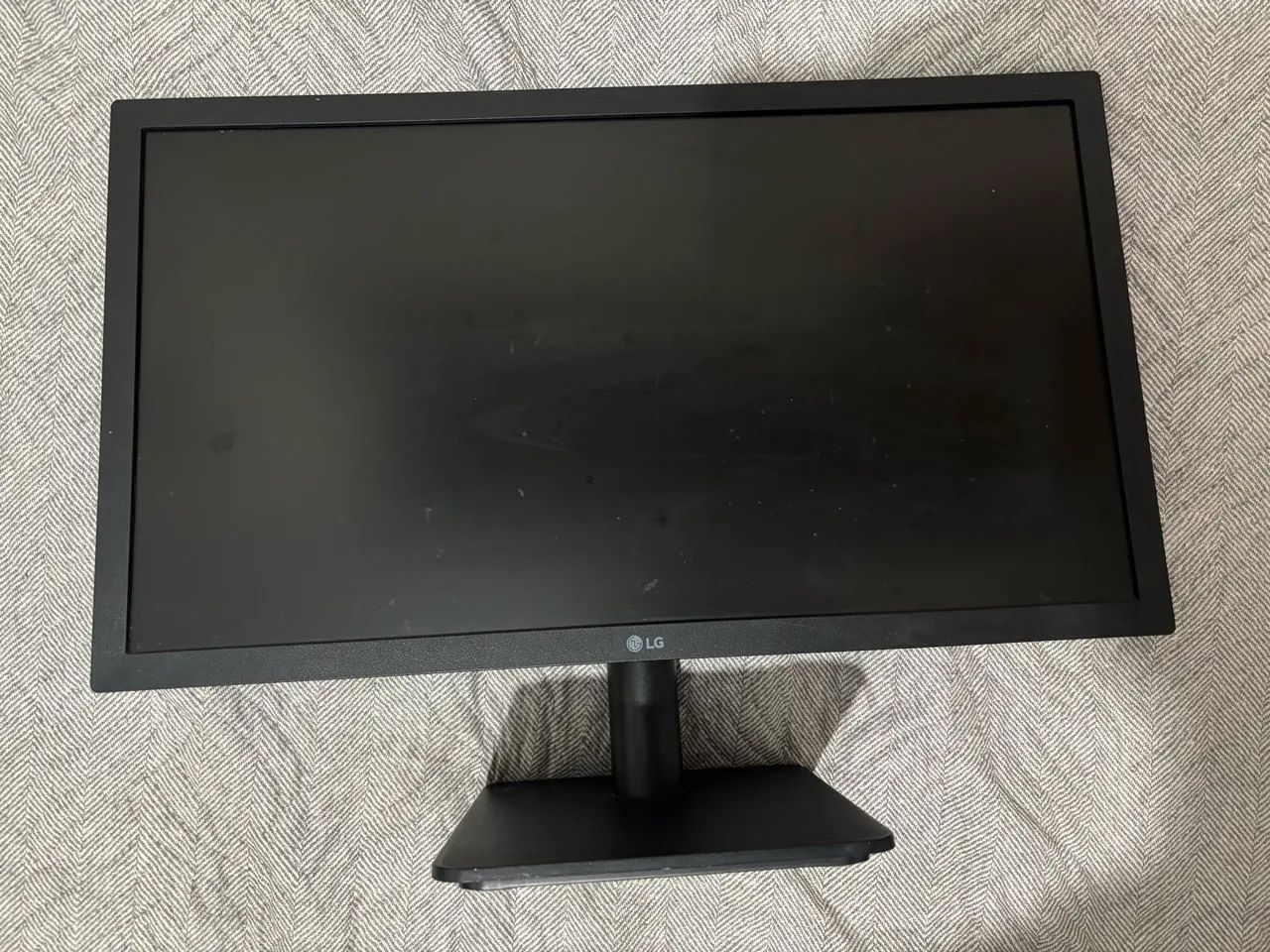 Monitor LG full HD 22 polegadas 