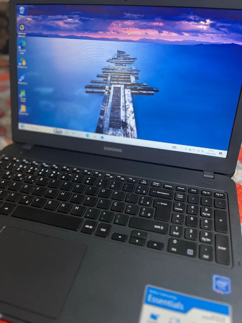 NOTEBOOK SAMSUNG  - Foto 2