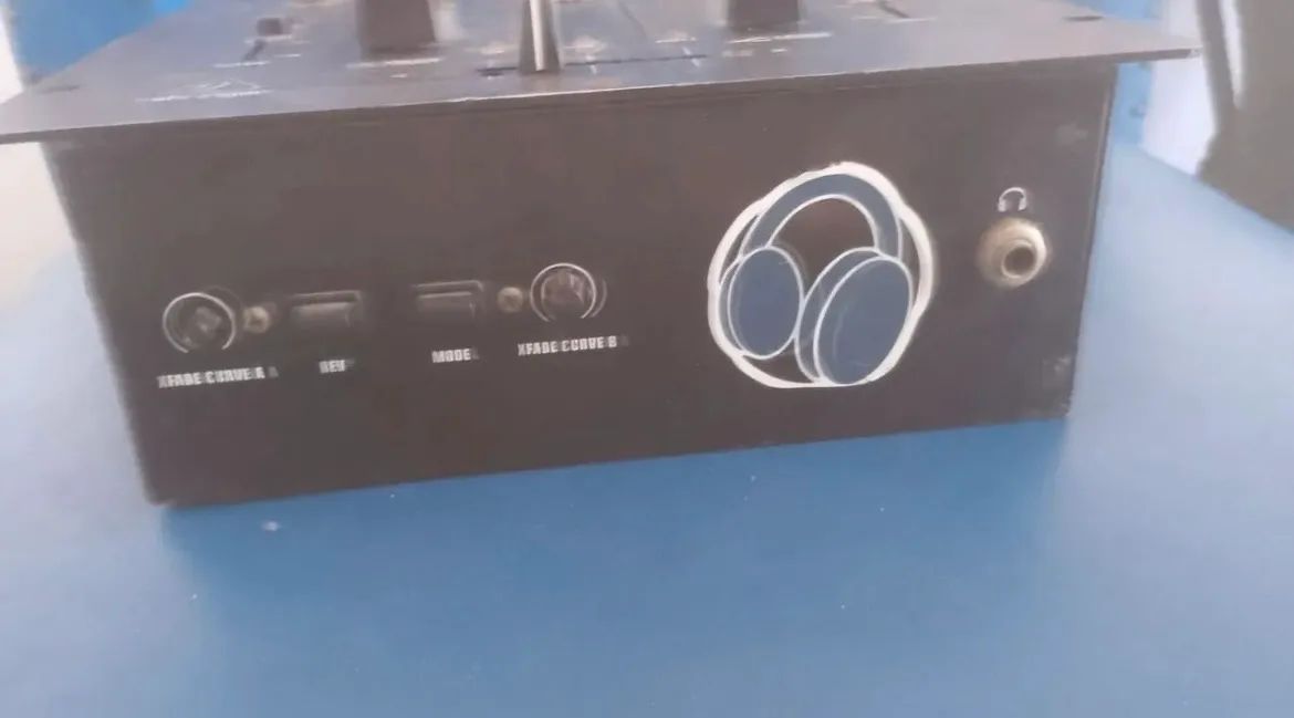 Mixer para DJ Behringer Nox 404 Com efeitos - RARO e difícil de encontrar. Parcelo 10x - Foto 3