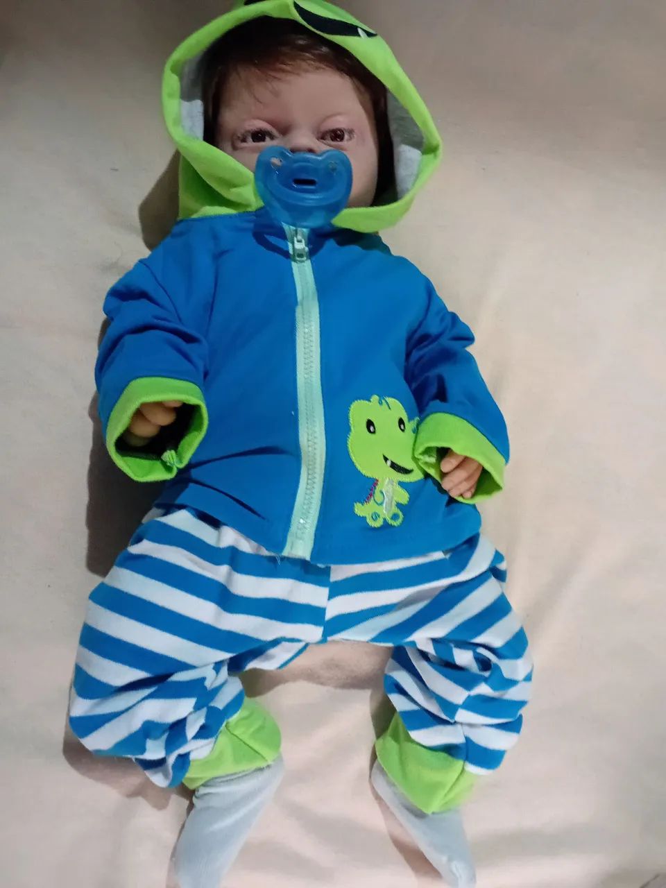 Vendo bebê de silicone sólido 