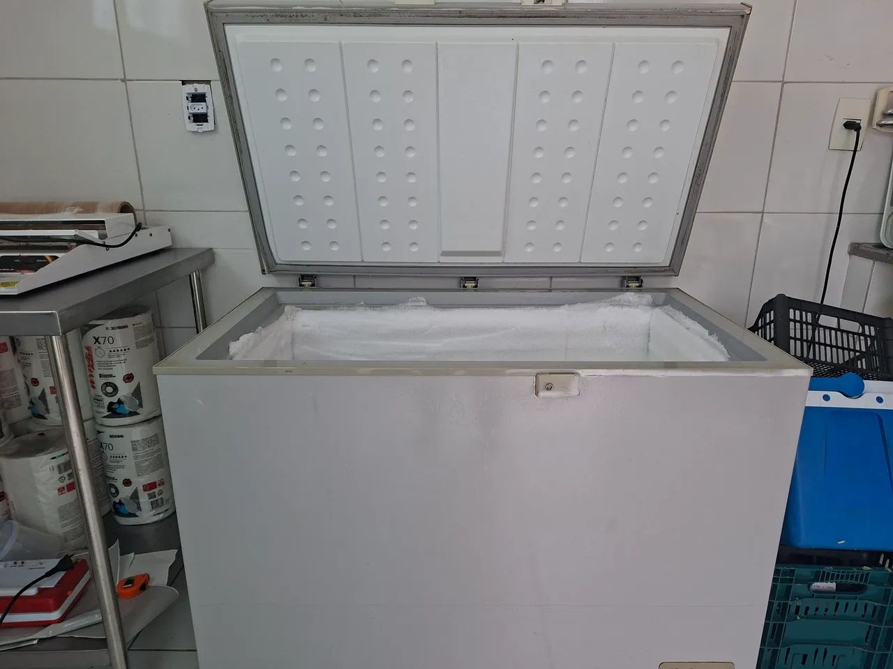 Vendo freezer 300L Midea - Foto 2