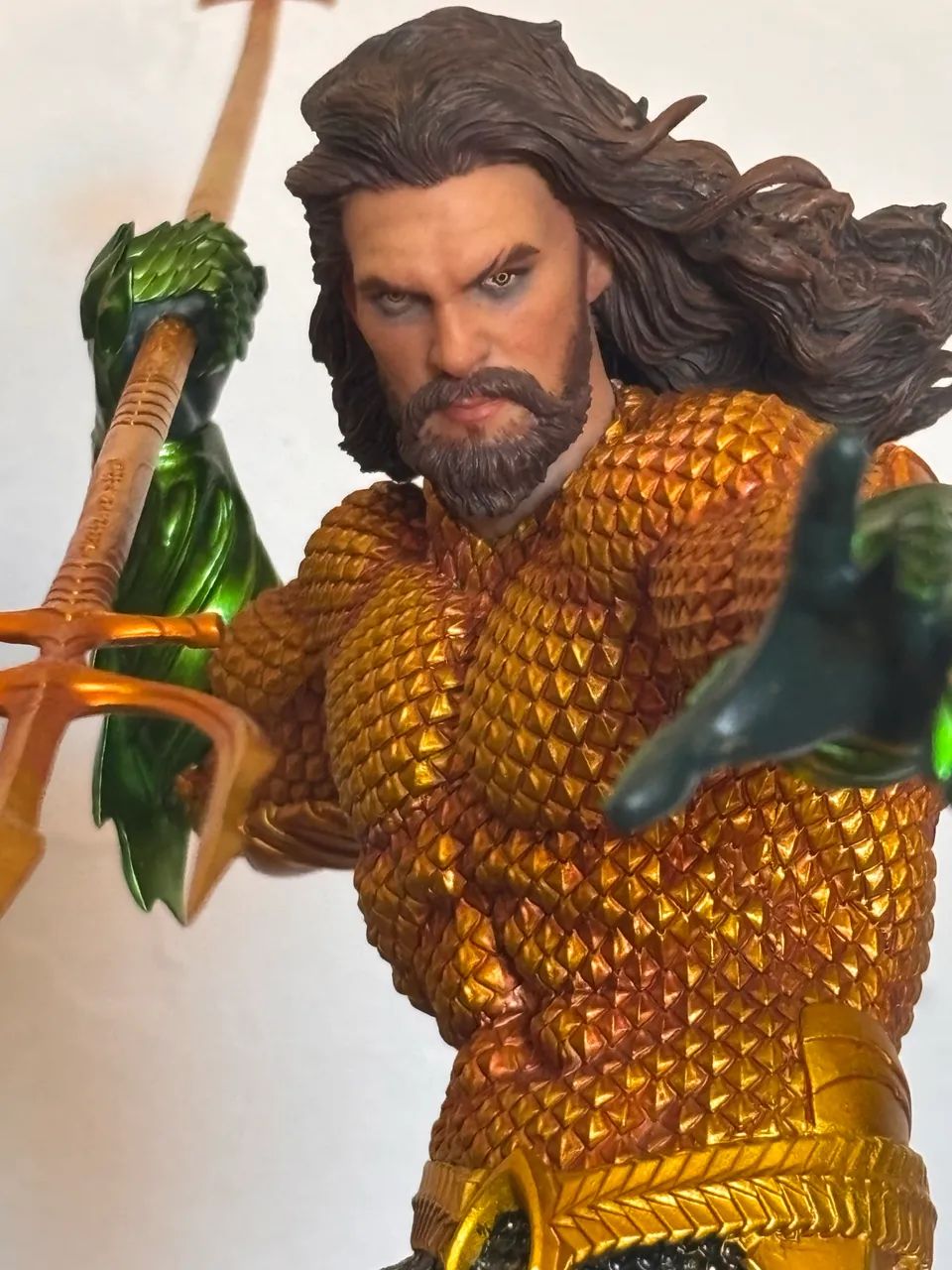 Aquaman Iron Studios Jason Momoa (Usado) - Foto 2