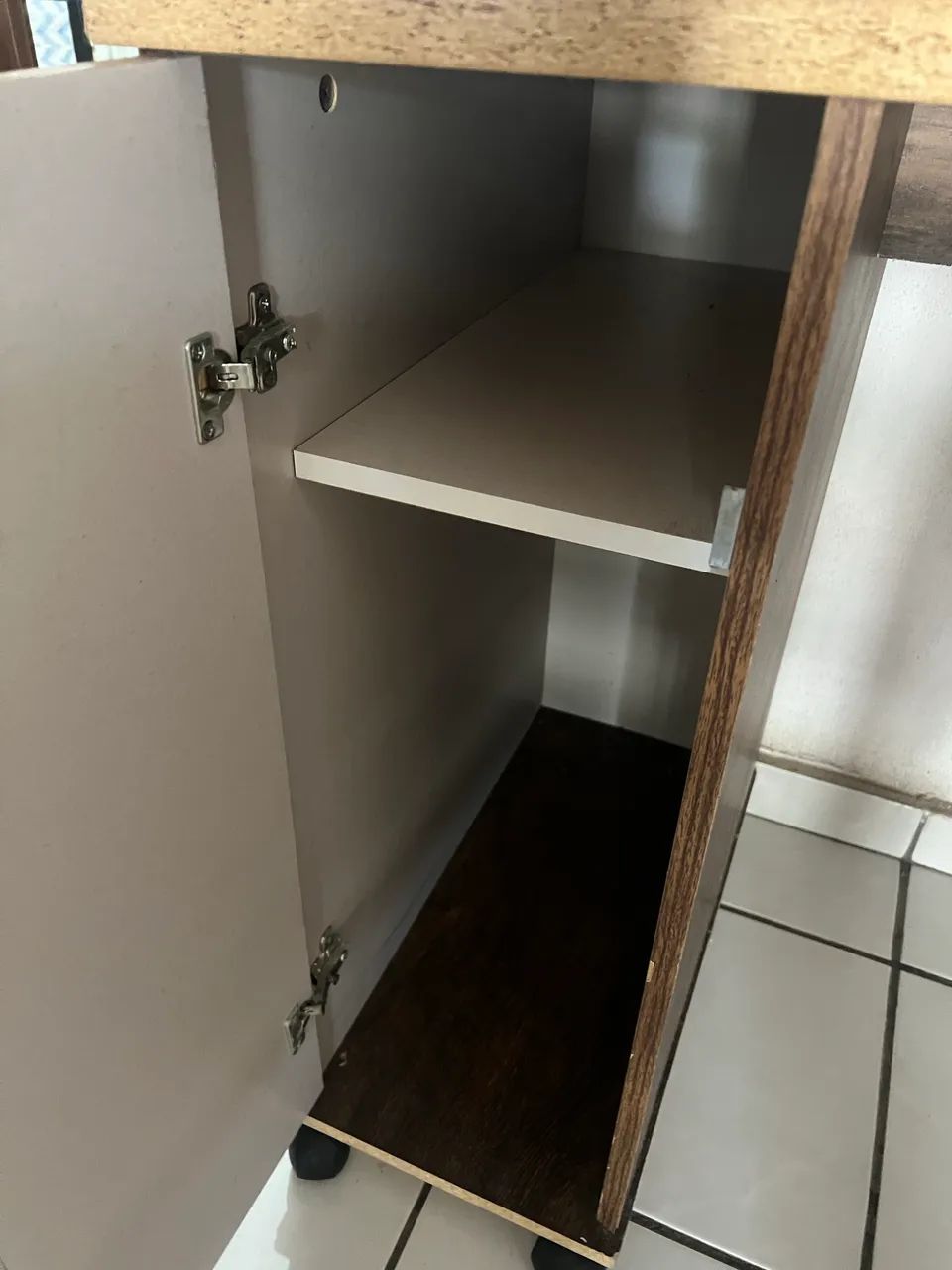 Escrivaninha com gavetas  - Foto 3