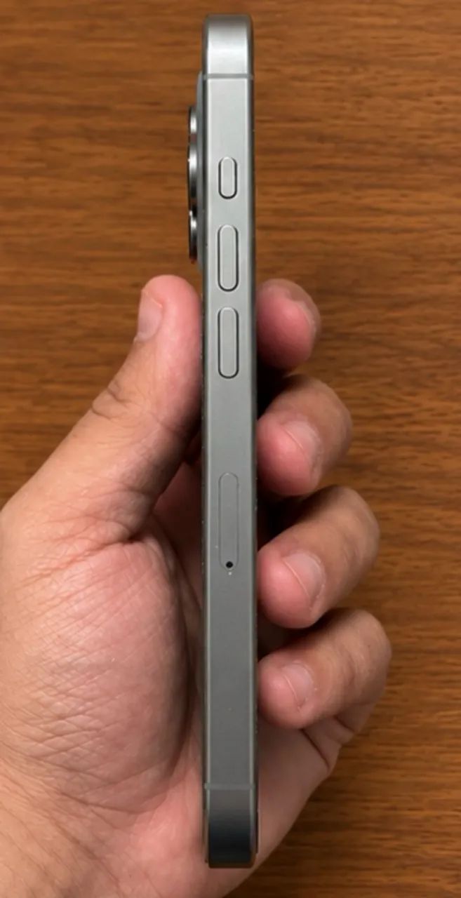 Vendo IPhone 16 Pro de 256gb  - Foto 5