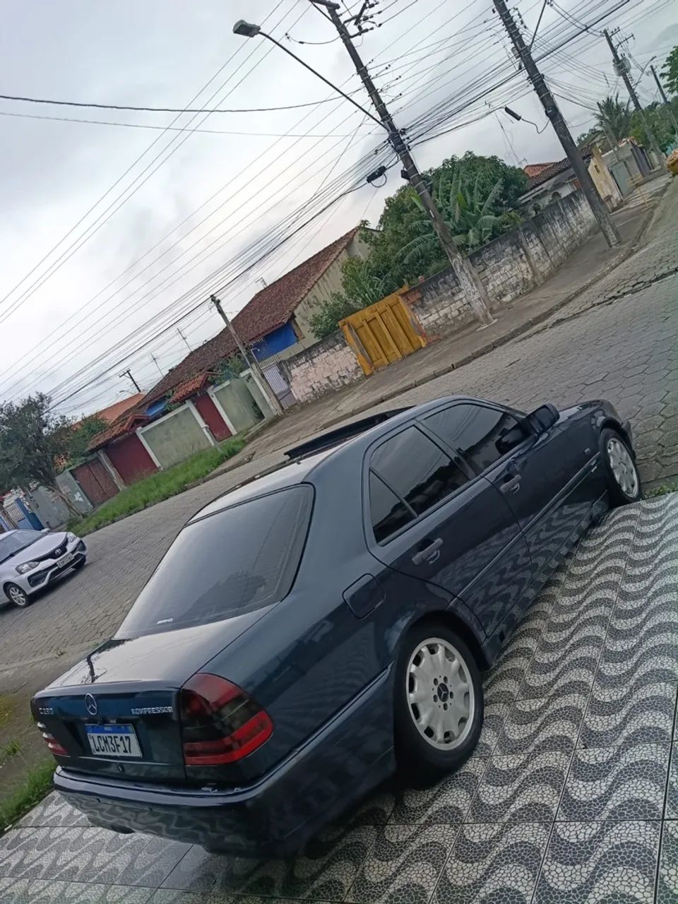 Mercedes - Foto 2