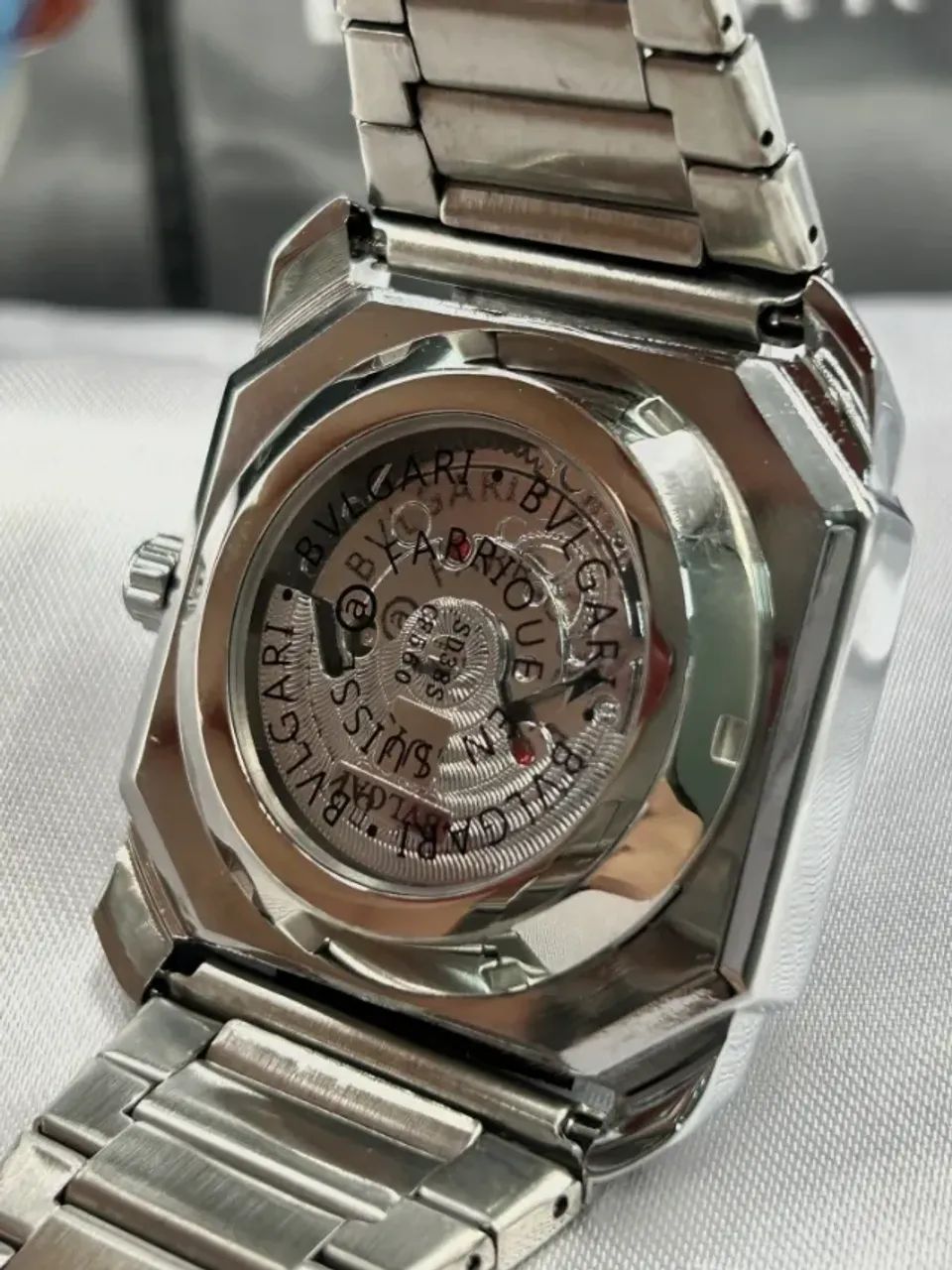 Relógio Bvlgari Octo Finíssimo Prata - Fundo de Vidro | Resistente à Água | Com Caixa - Foto 4