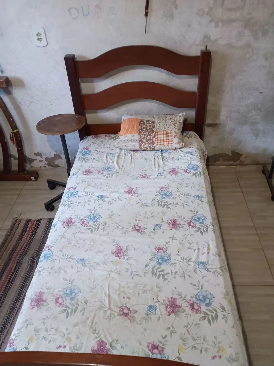 Cama solteiro madeira pura
