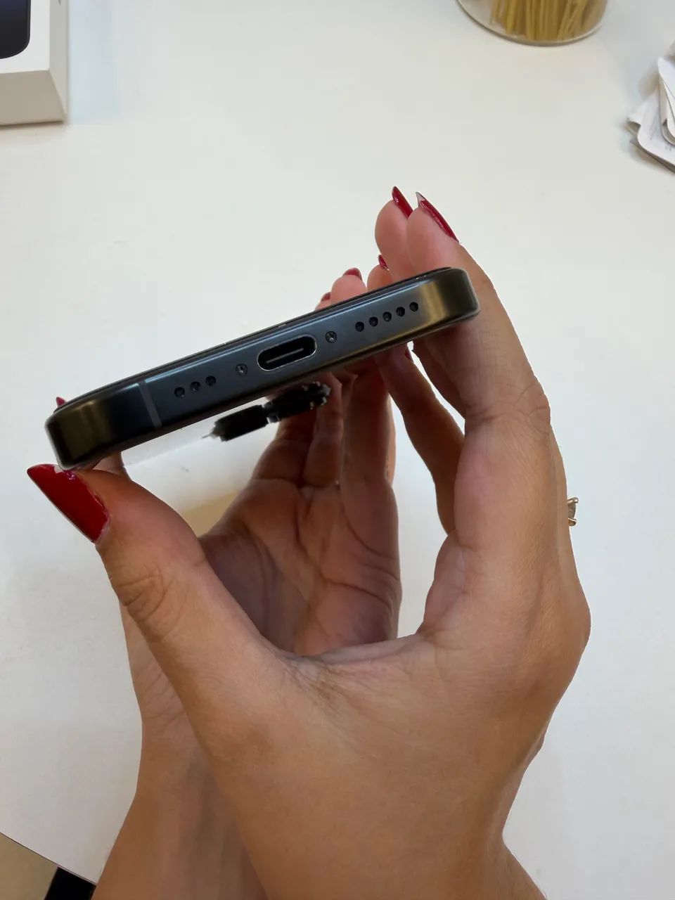 iPhone 16 Pro - (Bateria 97%) - PERFEITO ESTADO - Foto 4