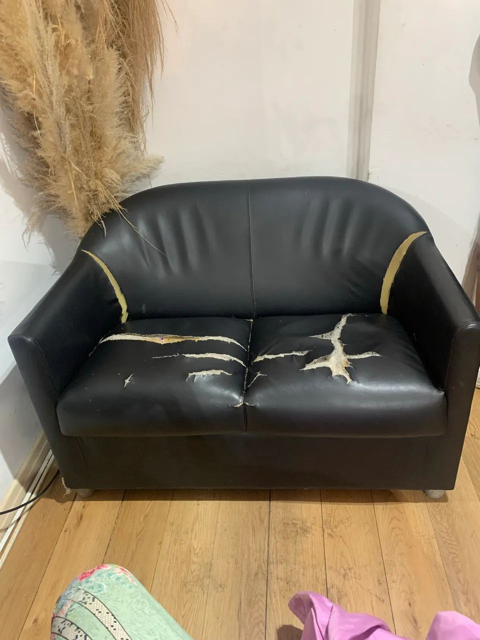 Sofa Donation453011498672465921