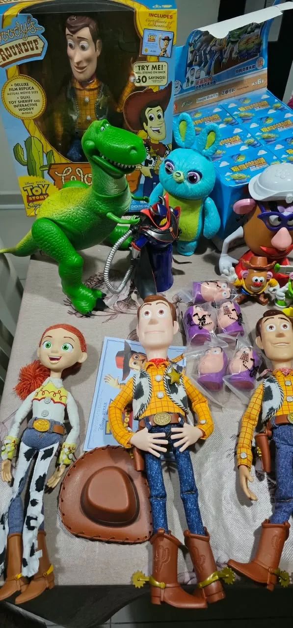 Toy Story - Coleção de personagens (vendo separado) - Foto 2