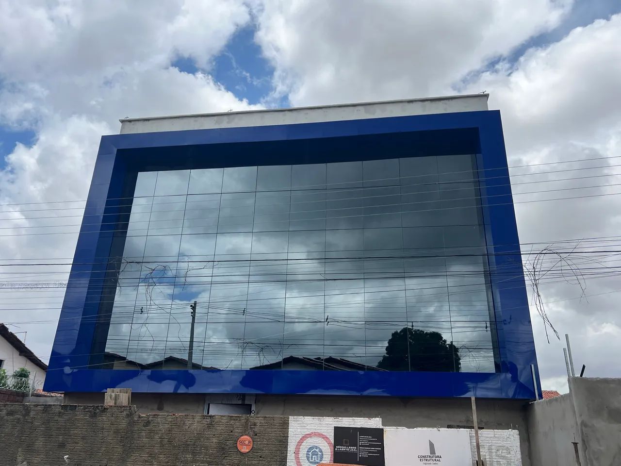 Alugam-se Salas Comerciais 