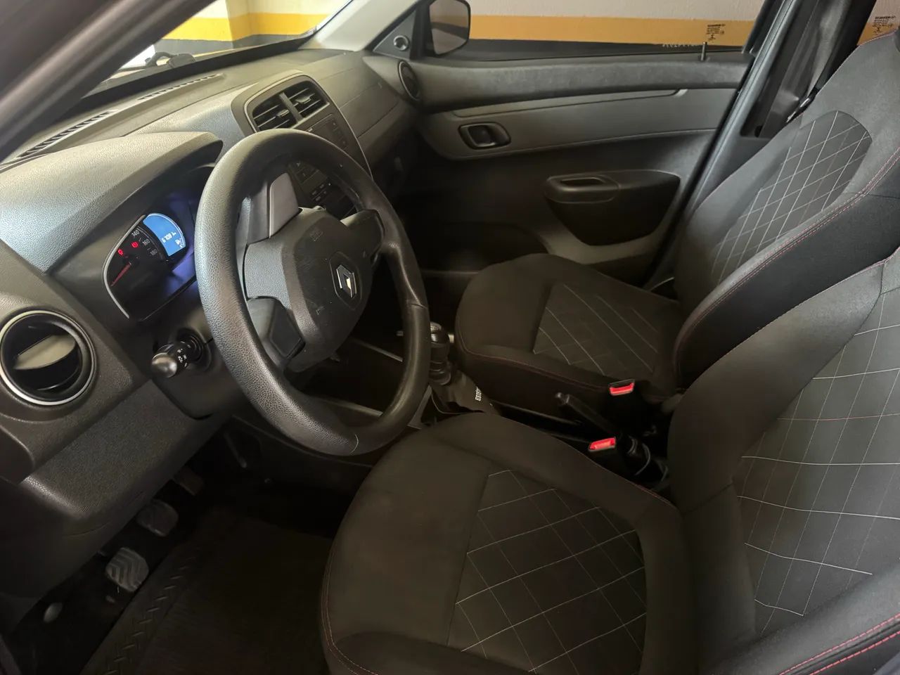 Renault Kwid Zen 1.0 Flex 12V 5P Mec. 2019 - Foto 5