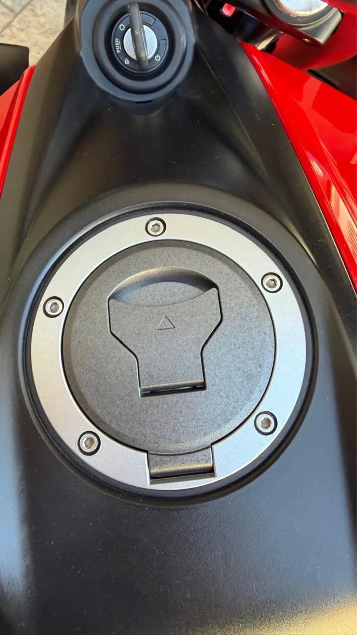 CB Twister 300  - Foto 3