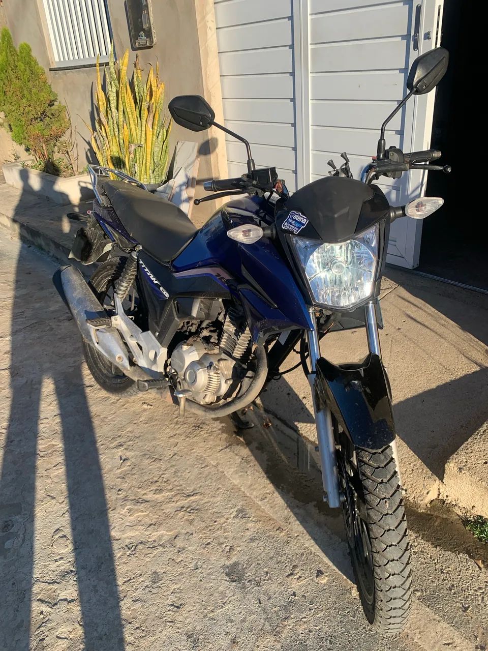 Vende se titan 160 