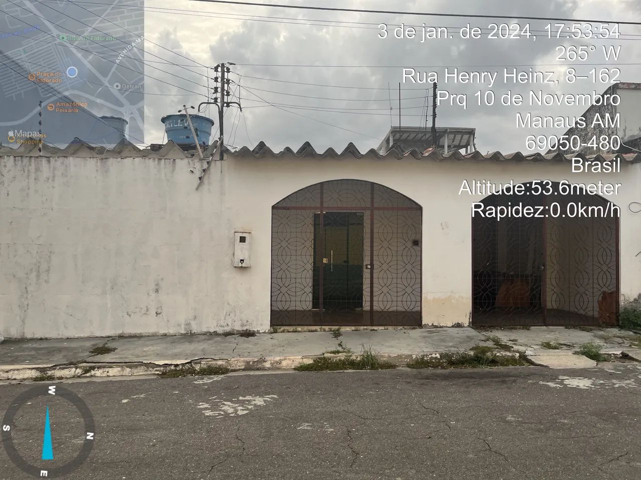 Venda de casa no Parque 10