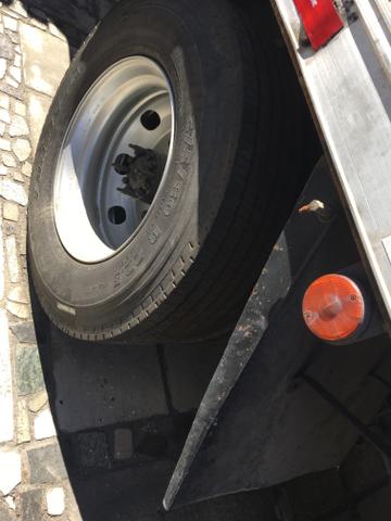 VW 13.180 ano 2011 baú sete metros - Foto 5