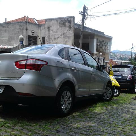 Fiat Grand Siena completo estado de zero 47000 km única dona - Foto 4