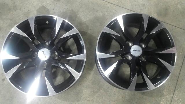 Roda aro 15 Honda Civic Europeu Preta com diamantado Fit 4X100 jogo novo