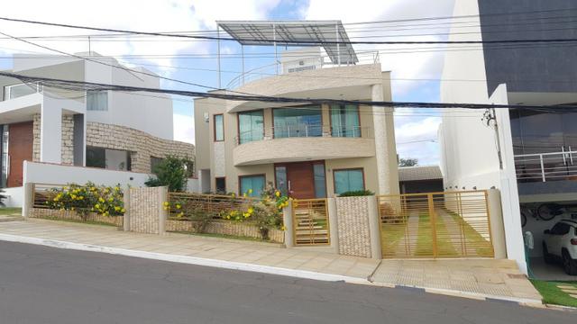 Exuberante casa no Cond. Colina do Rio - Venda