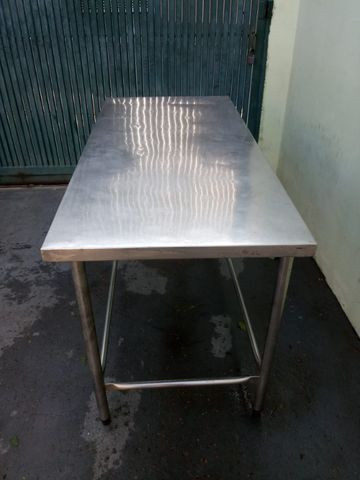 Mesa Bancada Inox Apoio 1,50mts - Foto 3