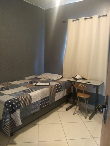 QS 16, 03 suítes, 04 salas, cozinha planejada, garagem pra 04 carros - Foto 14