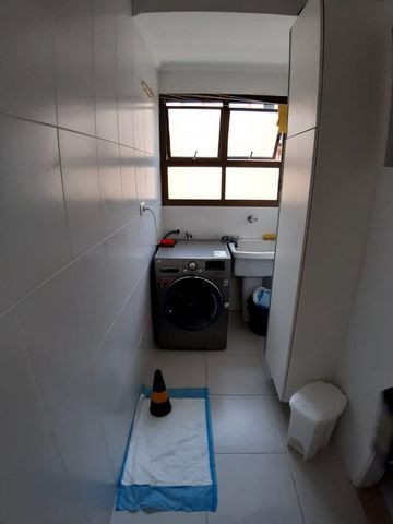 Lindo Apartamento de 2 dormit com sacada região Tortugas - Foto 14