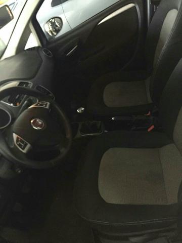 LINEA 2015/2016 1.8 ESSENCE 16V FLEX 4P MANUAL - Foto 6