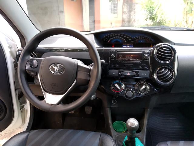 Etios 1.5 XS sedan - Foto 3