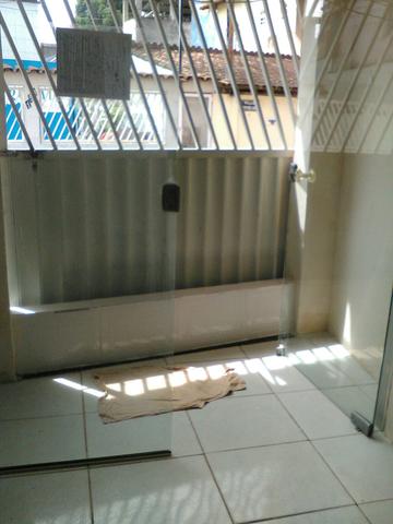 Aluga se uma casa