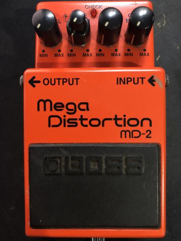 Pedal Boss Mega Distorcion MD-2
