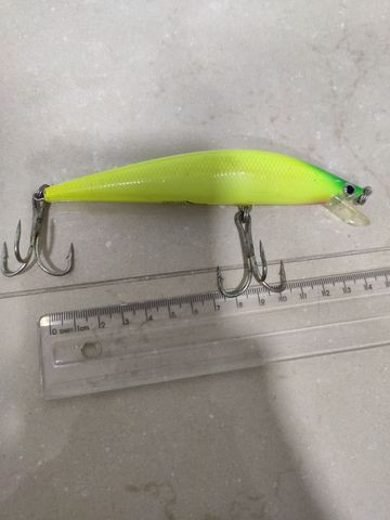 Isca artificial para pesca