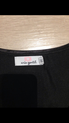 Camiseta preta acetinada - Foto 3