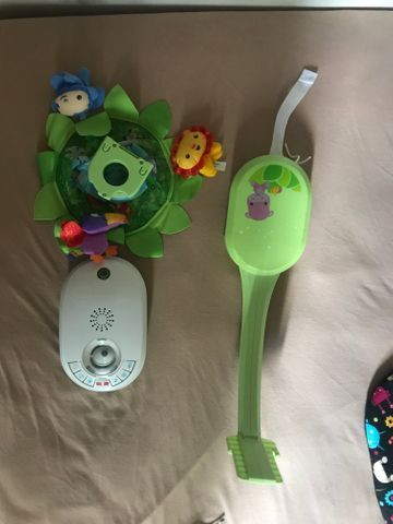 Móbile Amigos da Floresta com Projetor - Fisher Price usado pouquíssimas vezes - Foto 6
