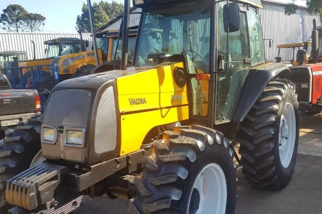BM 100 Valtra - 02/02 - Foto 2