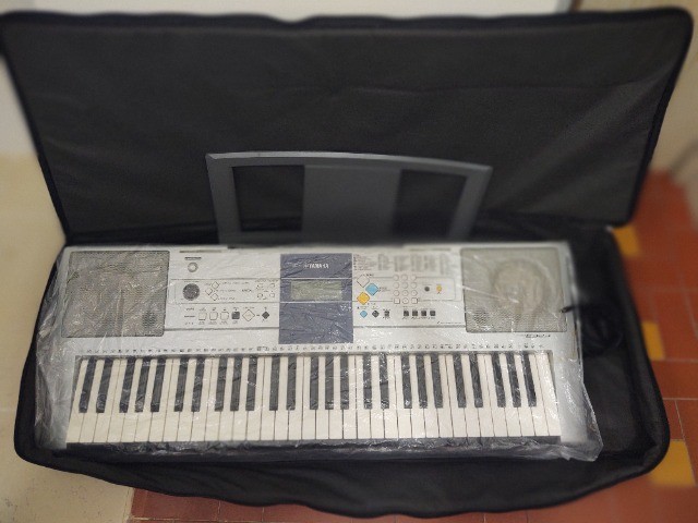 Teclado Yamaha PSR E-323 - Foto 2
