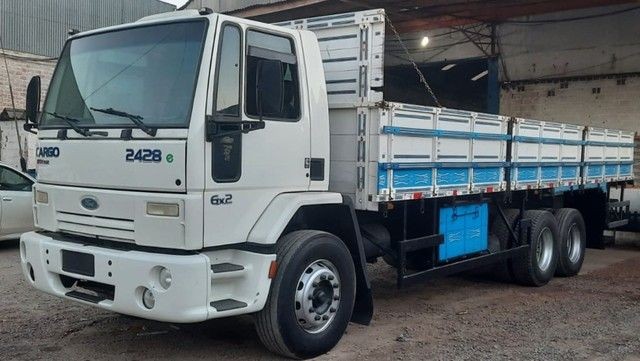 FORD CARGO 2428E 2010/2010 TRUCK- ACEITO ENTRADA