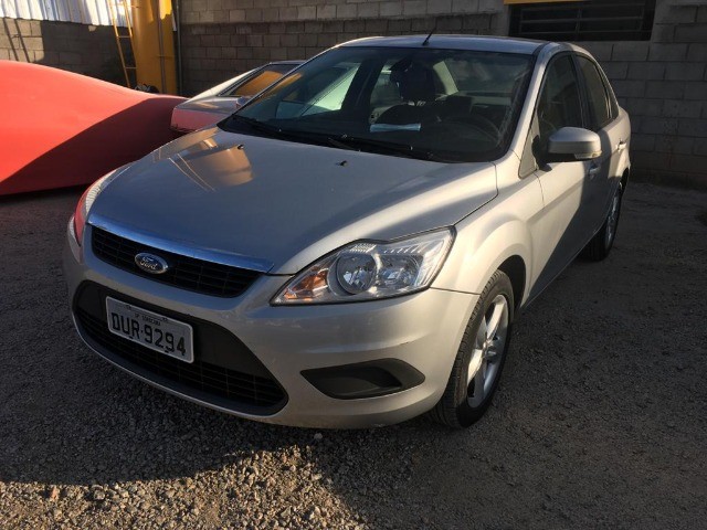 **FOCUS SEDAN**