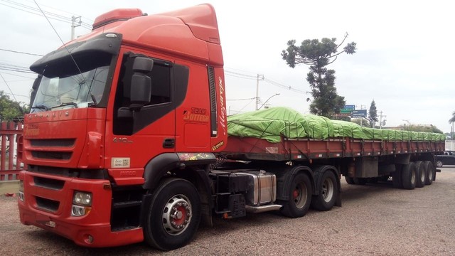 IVECO STRALIS + CARRETA RANDON